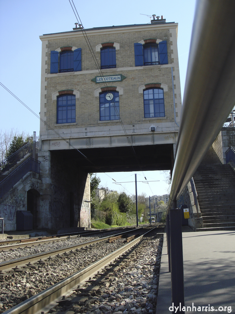 Image 'train (viii) 3'.