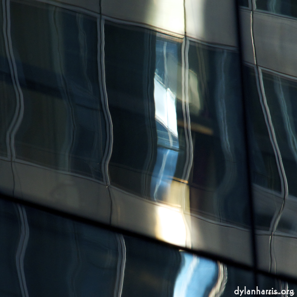 image: This is ‘la défense (vii) 4’.