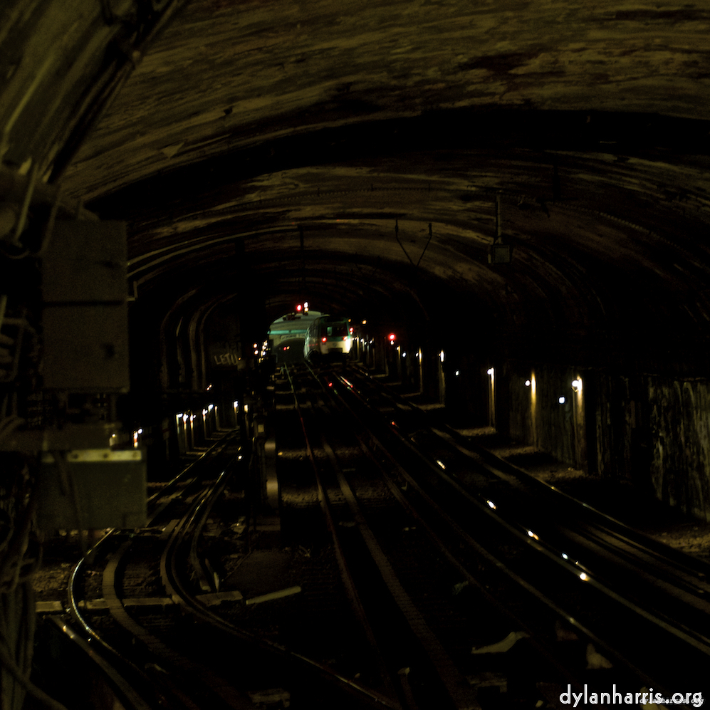 image: Voici ‘metro (i) 3’.