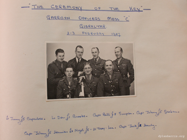 image: unlabelled image